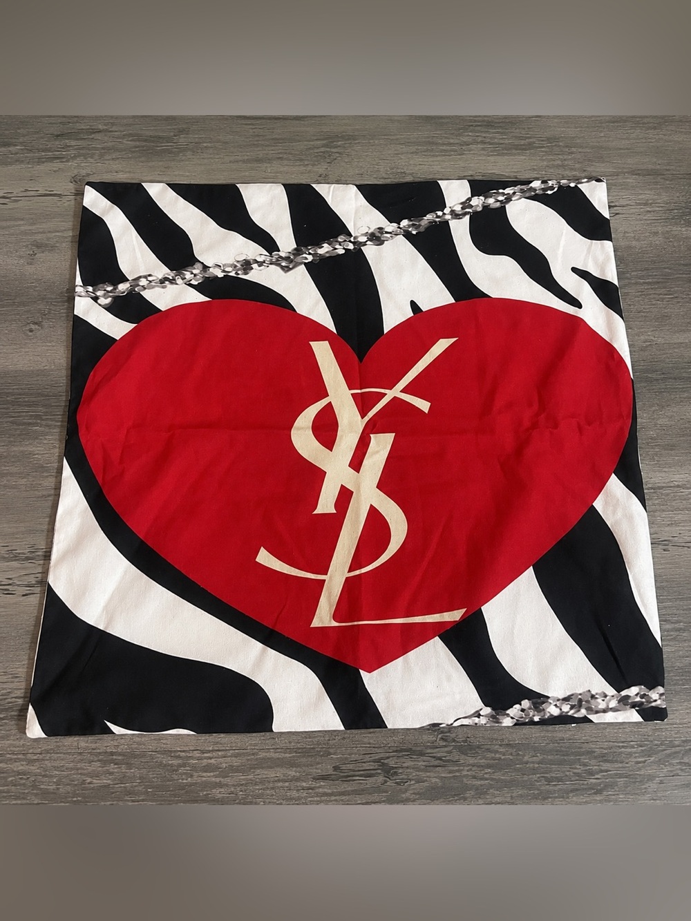 Red Heart Logo Zebra Print Throw pillow case luxury - Picture 2 of 2